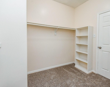 19327 Poppy Grove Lane - Photo Thumbnail 17