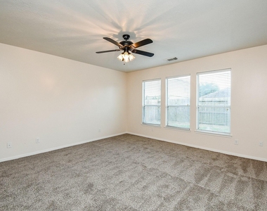 19327 Poppy Grove Lane - Photo Thumbnail 12
