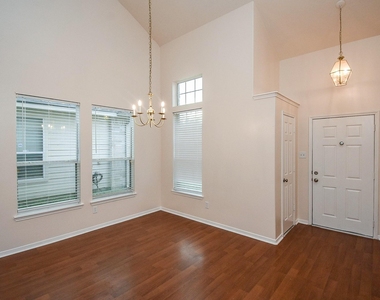 19327 Poppy Grove Lane - Photo Thumbnail 2