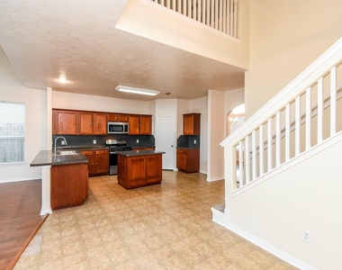 19327 Poppy Grove Lane - Photo Thumbnail 7