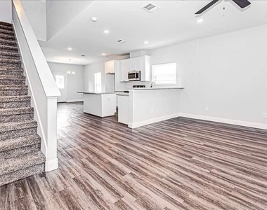 9314 Sundown Drive - Photo Thumbnail 9