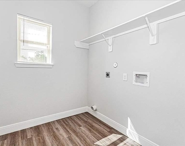 9314 Sundown Drive - Photo Thumbnail 21