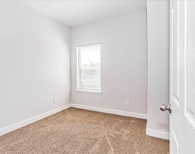 9314 Sundown Drive - Photo Thumbnail 18