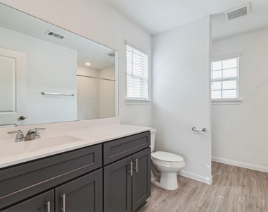 16523 Pine Arrow Drive - Photo Thumbnail 17