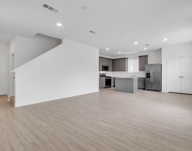 16523 Pine Arrow Drive - Photo Thumbnail 12
