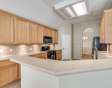 3419 La Fleur Lane - Photo Thumbnail 10