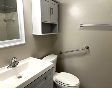 9822 Rumbling Wood Lane - Photo Thumbnail 10