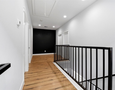 6476 Tc Jester Boulevard - Photo Thumbnail 25