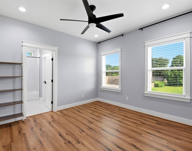 6476 Tc Jester Boulevard - Photo Thumbnail 37