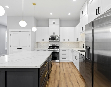 6476 Tc Jester Boulevard - Photo Thumbnail 15