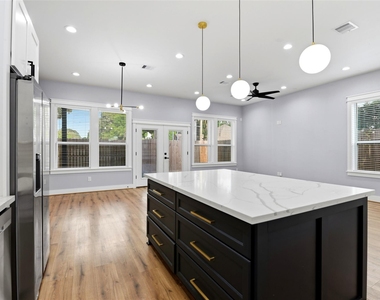 6476 Tc Jester Boulevard - Photo Thumbnail 18