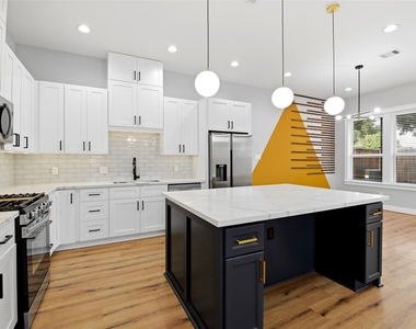 6476 Tc Jester Boulevard - Photo Thumbnail 12
