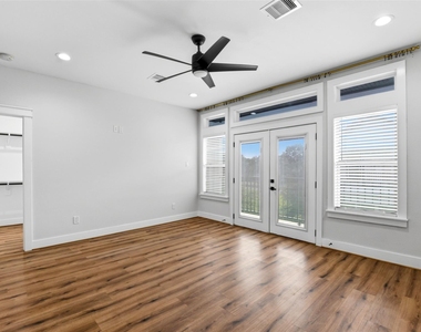 6476 Tc Jester Boulevard - Photo Thumbnail 32