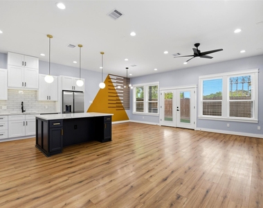 6476 Tc Jester Boulevard - Photo Thumbnail 7
