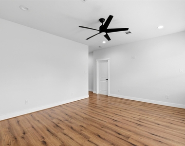 6476 Tc Jester Boulevard - Photo Thumbnail 31