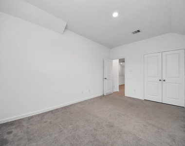 7214 Cordgrass Prairie Lane - Photo Thumbnail 24