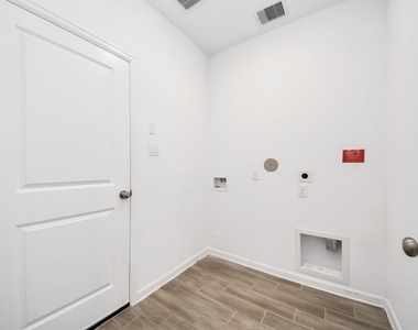 7214 Cordgrass Prairie Lane - Photo Thumbnail 25