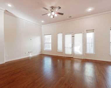 2540 Prospect Street - Photo Thumbnail 3