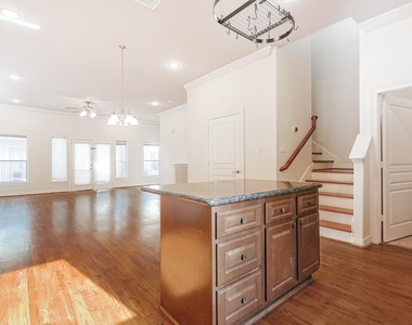 2540 Prospect Street - Photo Thumbnail 14
