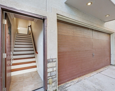 2540 Prospect Street - Photo Thumbnail 2