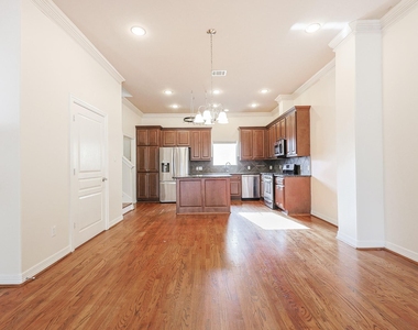 2540 Prospect Street - Photo Thumbnail 7