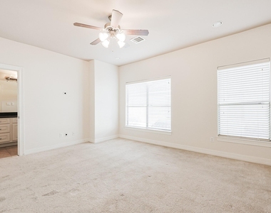 2540 Prospect Street - Photo Thumbnail 16