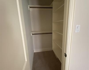 6353 Richmond Avenue - Photo Thumbnail 2