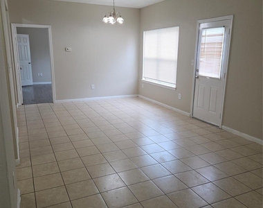 10015 Wiloak Street - Photo Thumbnail 3