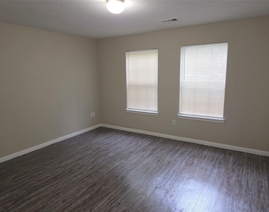 10015 Wiloak Street - Photo Thumbnail 17