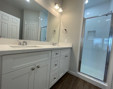 1055 Road 5736 - Photo Thumbnail 12