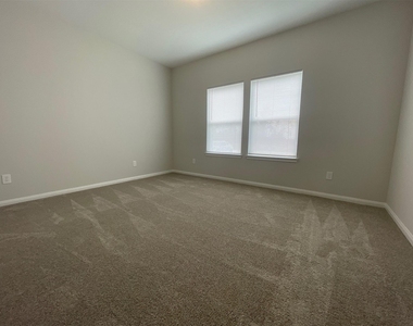 1055 Road 5736 - Photo Thumbnail 17