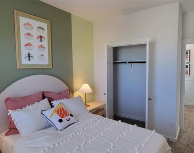 17226 Pentland Hills Way - Photo Thumbnail 11