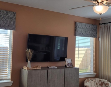 17226 Pentland Hills Way - Photo Thumbnail 4