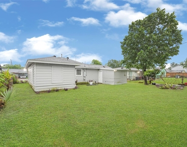 5009 Bataan Road - Photo Thumbnail 5