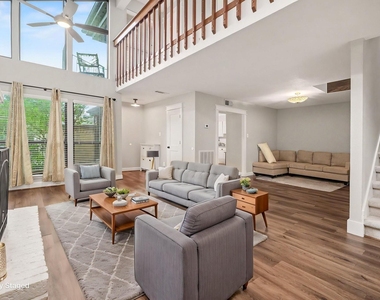 18242 Lakeside Lane - Photo Thumbnail 16