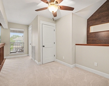 18242 Lakeside Lane - Photo Thumbnail 9