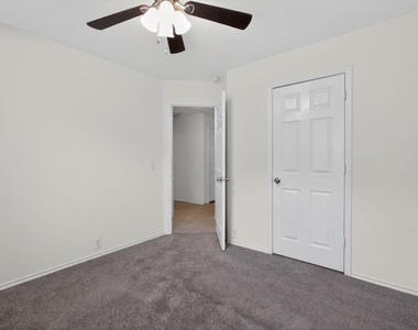 20114 Larkspur Landing - Photo Thumbnail 20