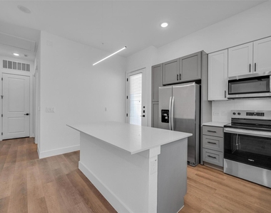 1601-103 Mustang Drive - Photo Thumbnail 6