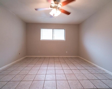18746 Wood Glen Lane - Photo Thumbnail 6