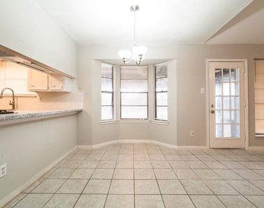 18746 Wood Glen Lane - Photo Thumbnail 20