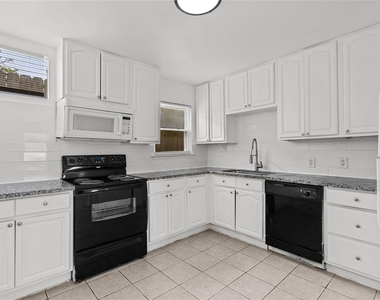 918 Winnie Street - Photo Thumbnail 11