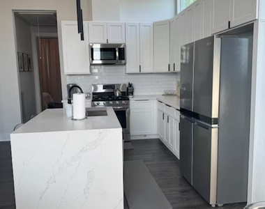 3610 Dreyfus Street - Photo Thumbnail 5