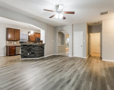 12927 Pine Woods Street - Photo Thumbnail 2