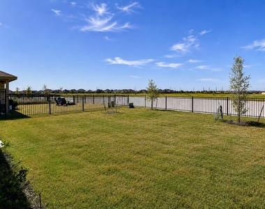 1460 Twilight Green Dr - Photo Thumbnail 24