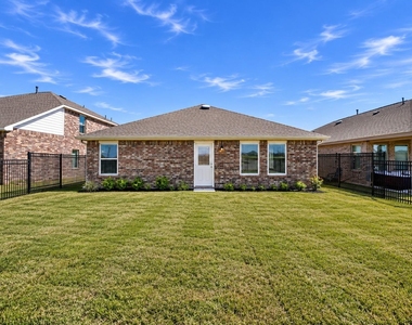 1460 Twilight Green Dr - Photo Thumbnail 23