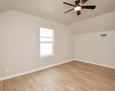 9903 Bromel Station Street - Photo Thumbnail 28
