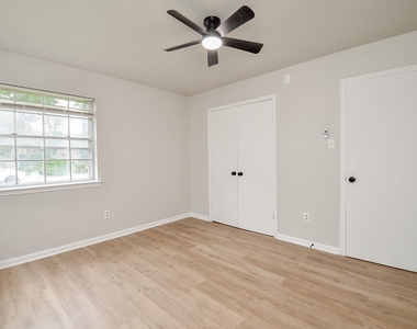9903 Bromel Station Street - Photo Thumbnail 15