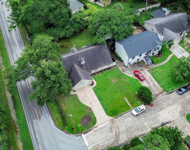 9903 Bromel Station Street - Photo Thumbnail 33