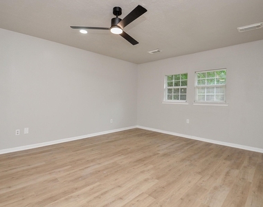 9903 Bromel Station Street - Photo Thumbnail 16