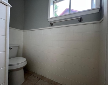 410 Cordell Drive - Photo Thumbnail 21